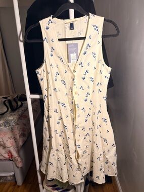 Universal Thread Cream Mini Dress with Blue Floral Print